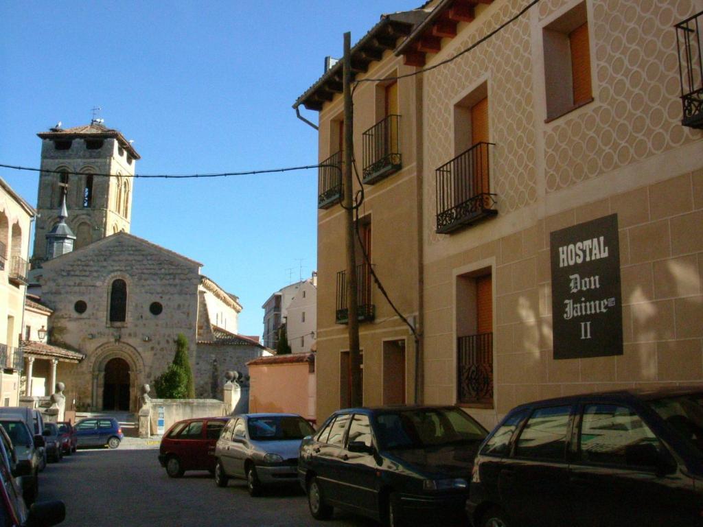 Hostal Don Jaime II Segovia Ngoại thất bức ảnh