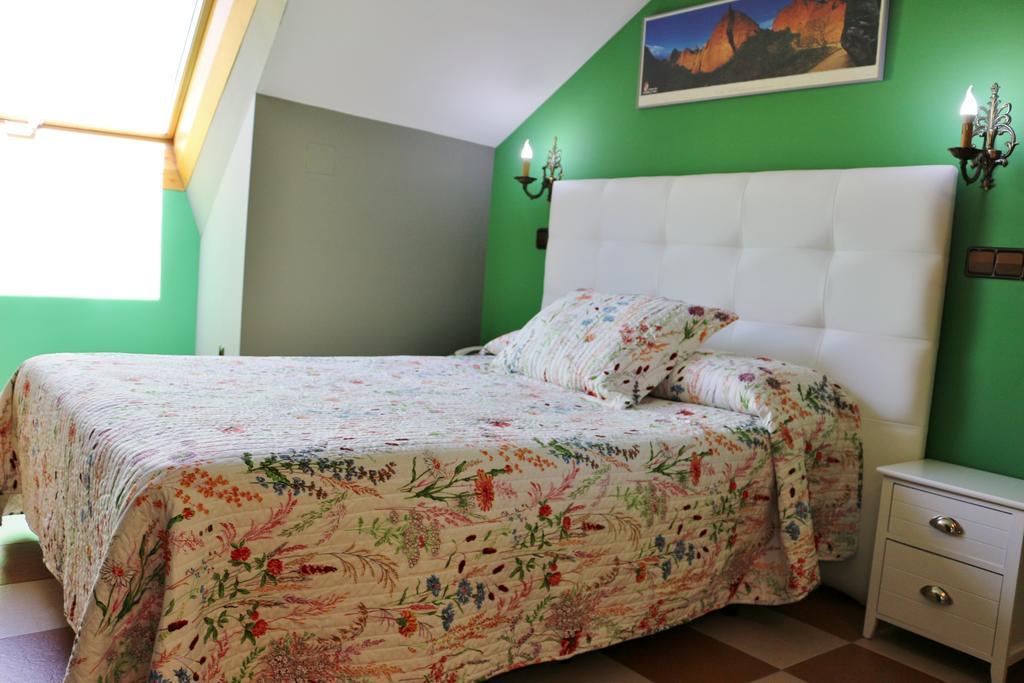 Hostal Don Jaime II Segovia Ngoại thất bức ảnh